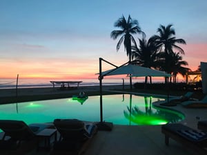 Stáa Luxury Oceanfront House