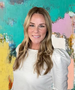 img-grad-feature-casey