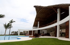 Stáa Luxury Oceanfront House